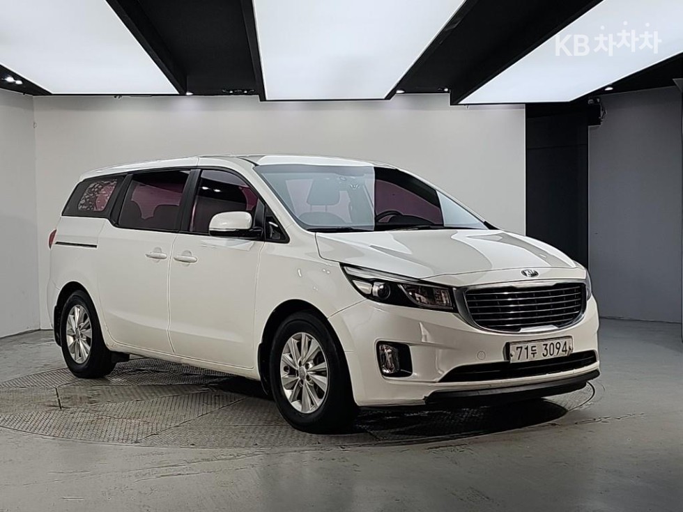 Kia Carnival — miniaturë 2
