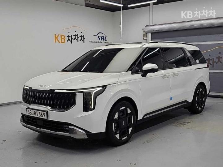 Kia Carnival — miniaturë 2