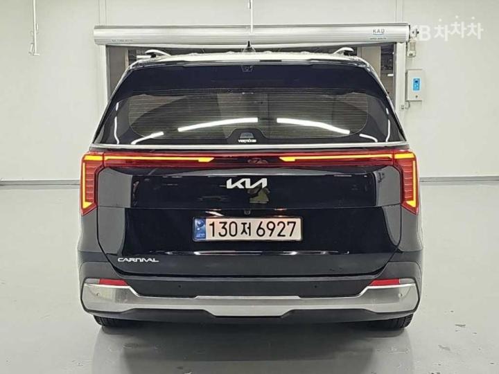 Kia Carnival — miniaturë 3