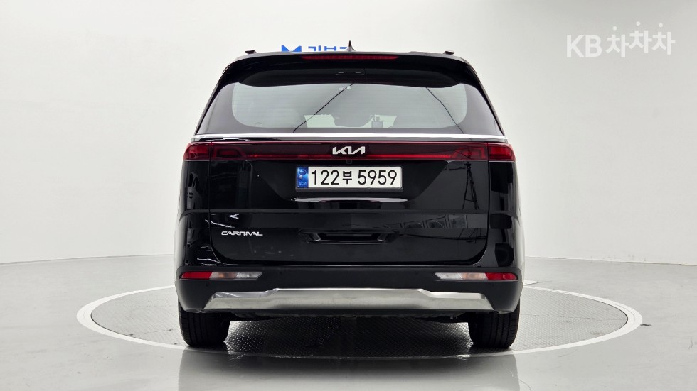 Kia Carnival — miniaturë 5