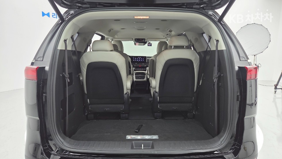 Kia Carnival — miniaturë 22