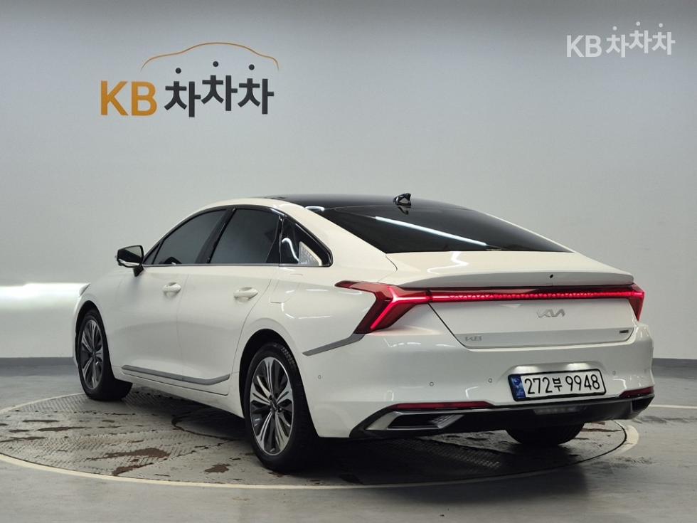 Kia K8 — miniaturë 2