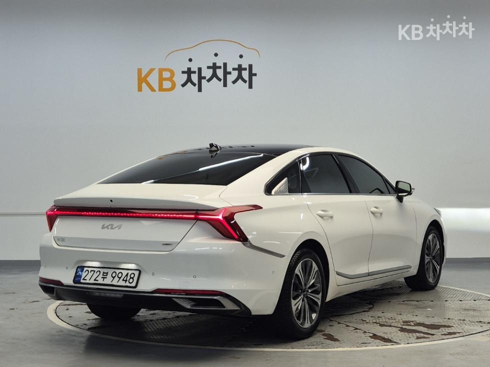 Kia K8 — miniaturë 3
