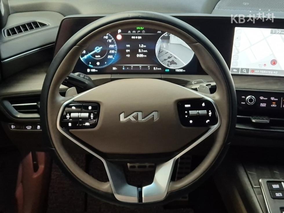Kia K8 — miniaturë 9