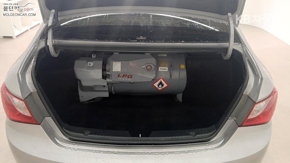 Hyundai Sonata — miniaturë 16