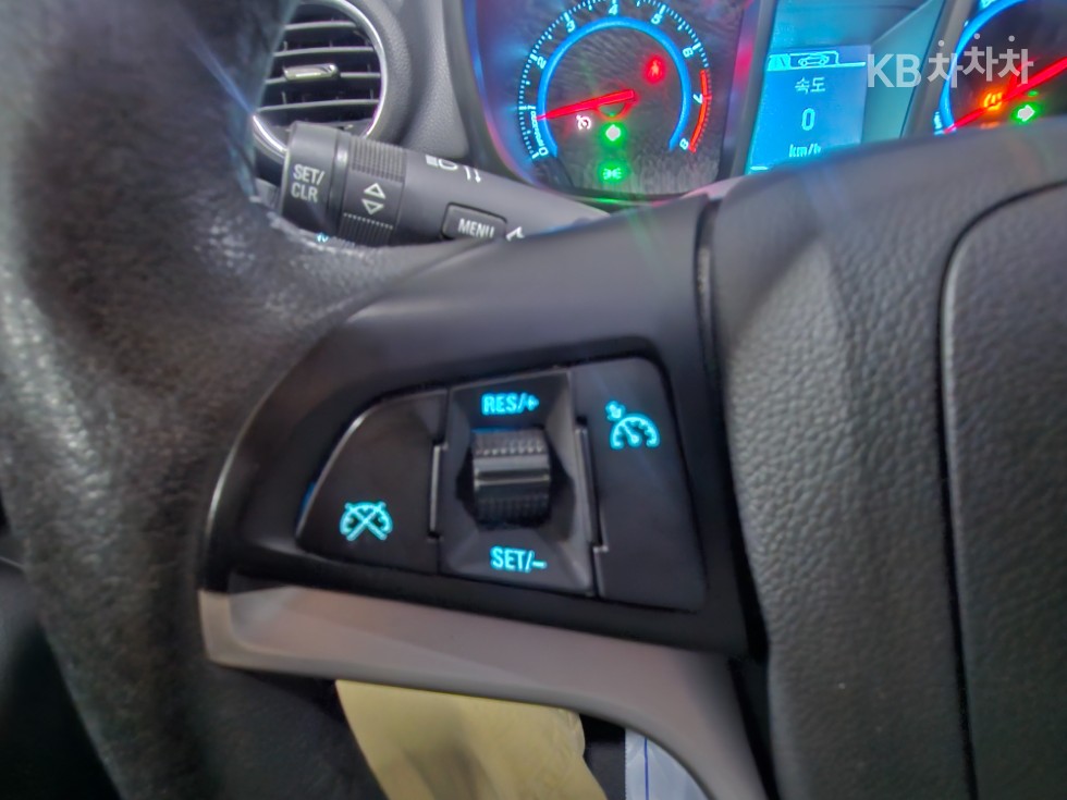 Chevrolet Orlando — miniaturë 26
