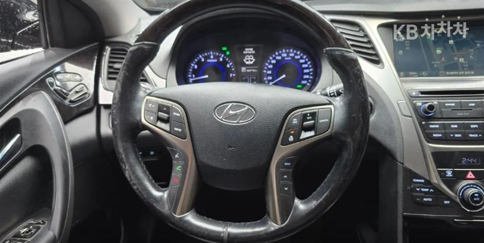Hyundai Grandeur — miniaturë 13