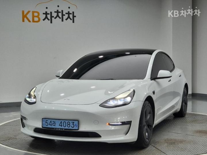 Tesla Model 3 Long Range AWD — foto 1