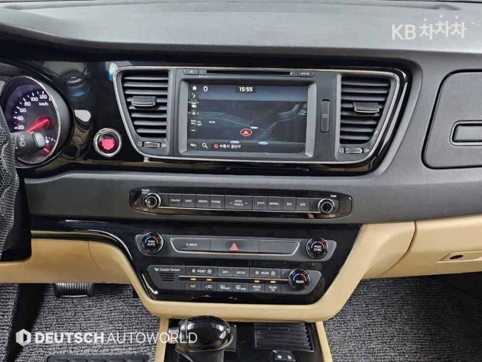 Kia Carnival — miniaturë 14