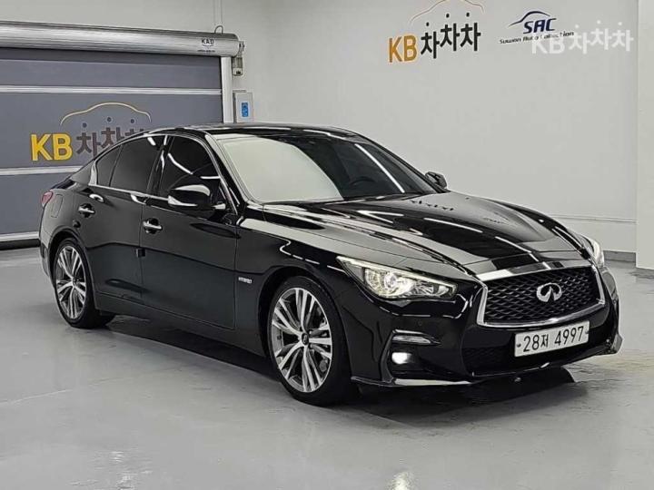 Infiniti Q — miniaturë 4