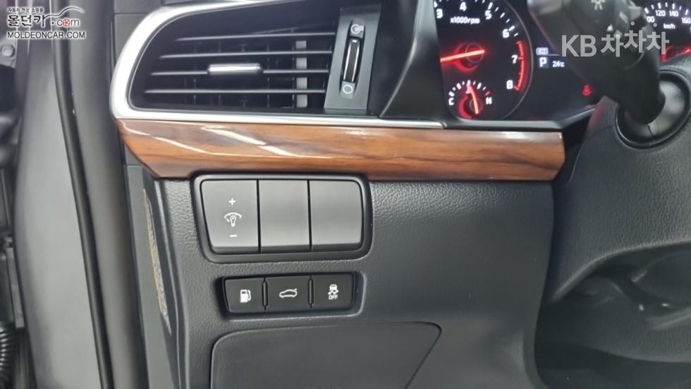 Kia K7 — miniaturë 16
