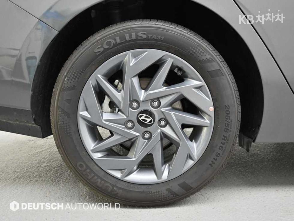 Hyundai Avante — miniaturë 5