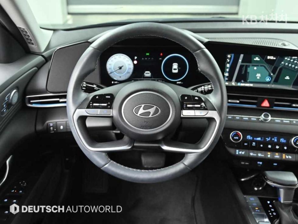 Hyundai Avante — miniaturë 13