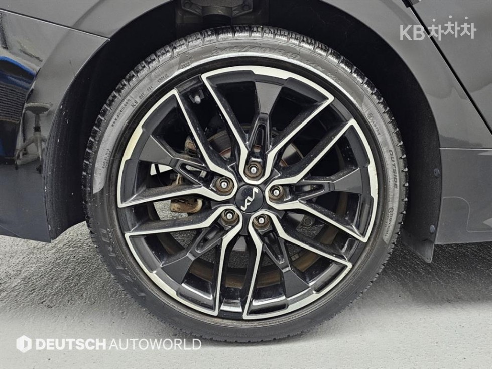 Kia K5 — miniaturë 5
