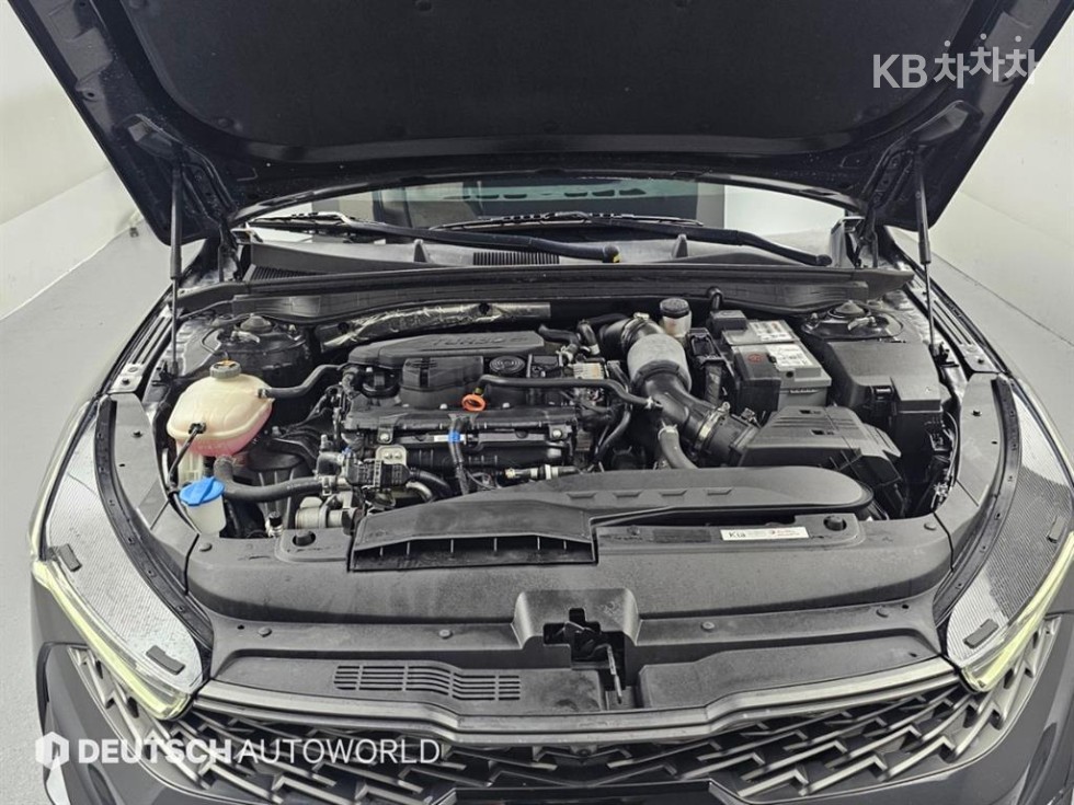 Kia K5 — miniaturë 6