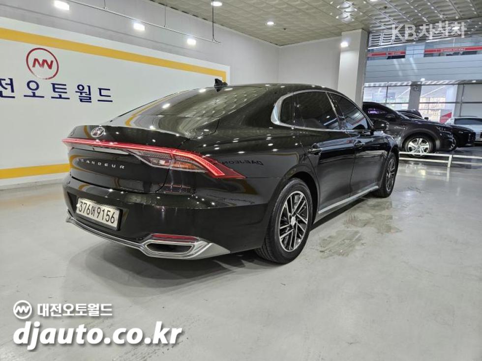 Hyundai Grandeur — miniaturë 4