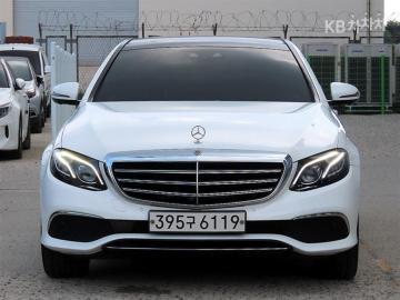Mercedes-Benz E-klasse E300 4MATIC Exclusive — foto 1