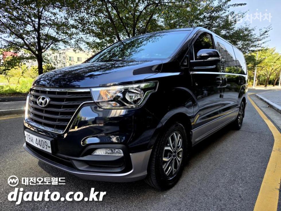 Hyundai Grand Starex