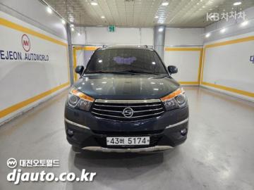SsangYong Korando 4WD TX 9-seater — foto 1