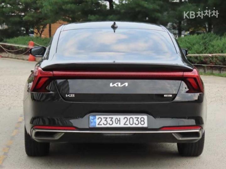 Kia K8 — miniaturë 4