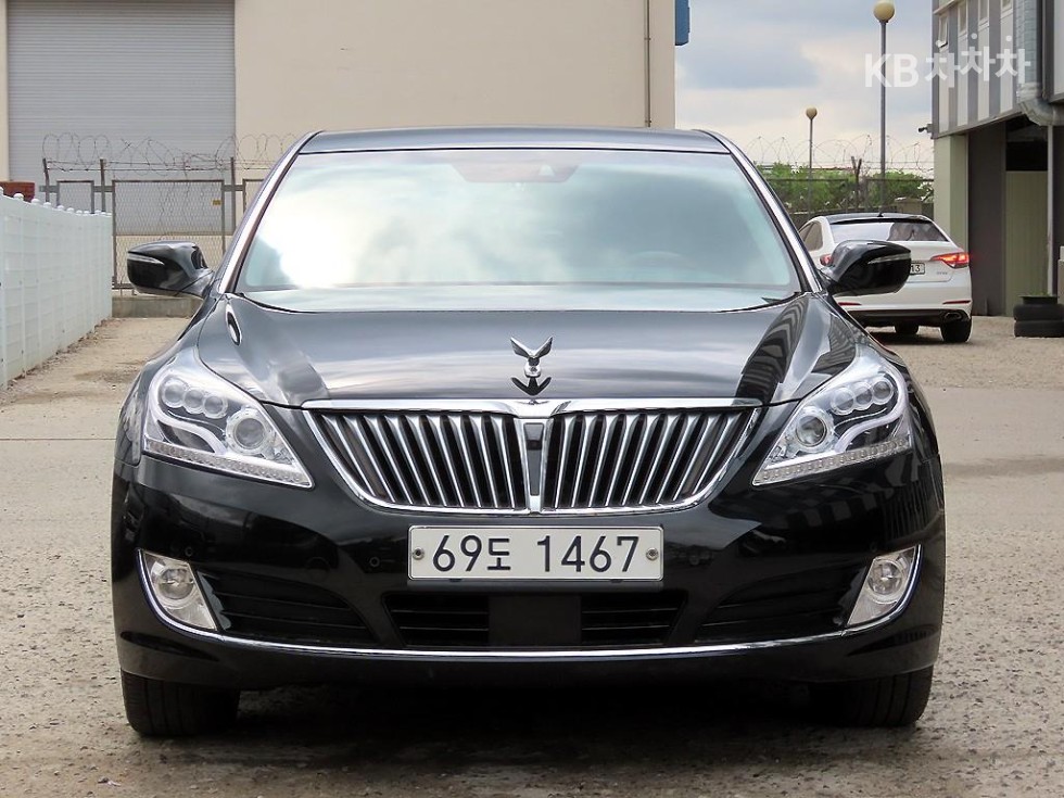 Hyundai Equus