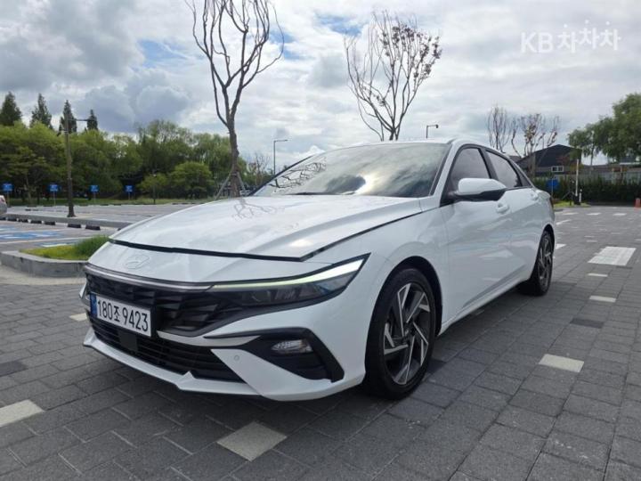Hyundai Avante 1.6  gasoline  mordern — foto 1