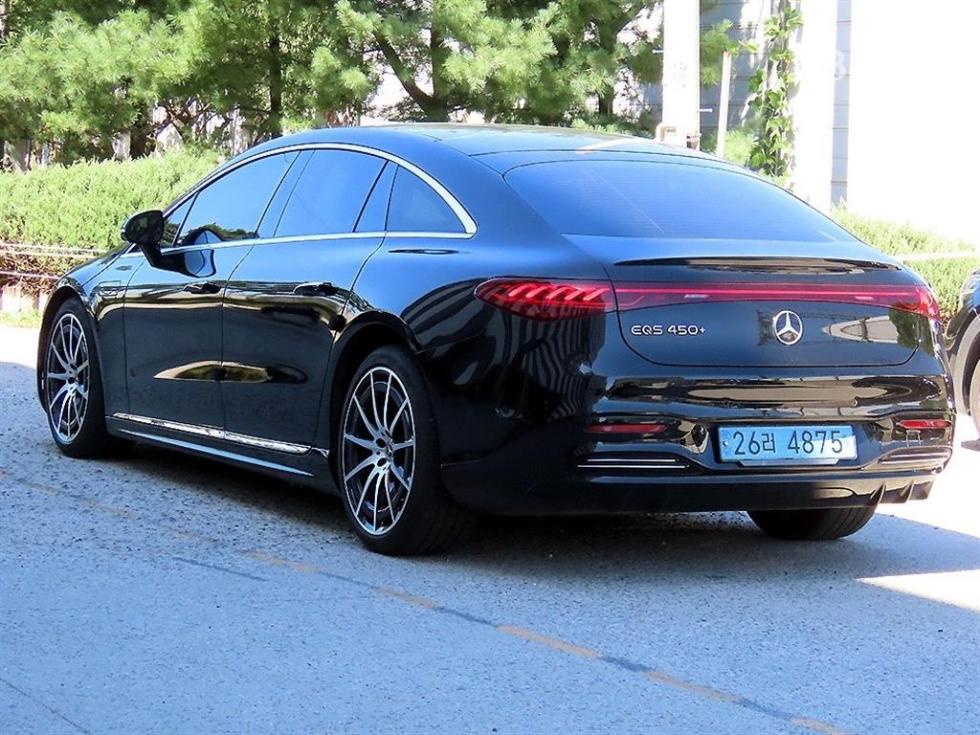 Mercedes-Benz EQS — miniaturë 3