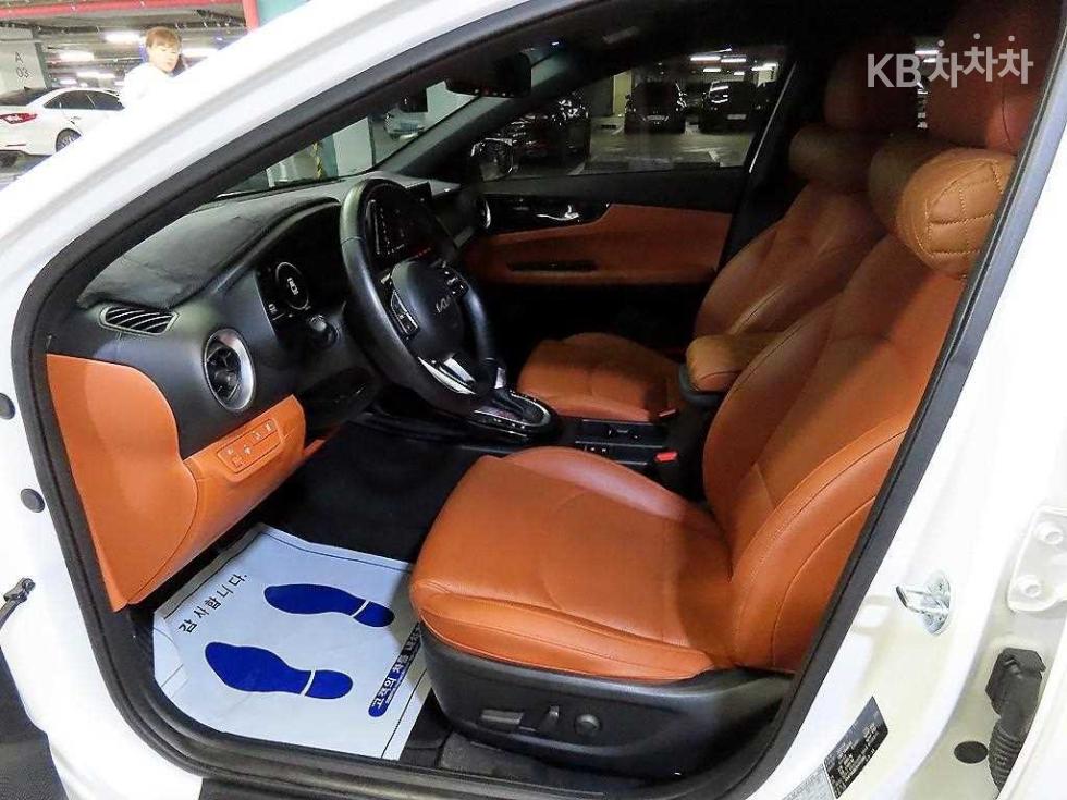Kia K3 — miniaturë 6