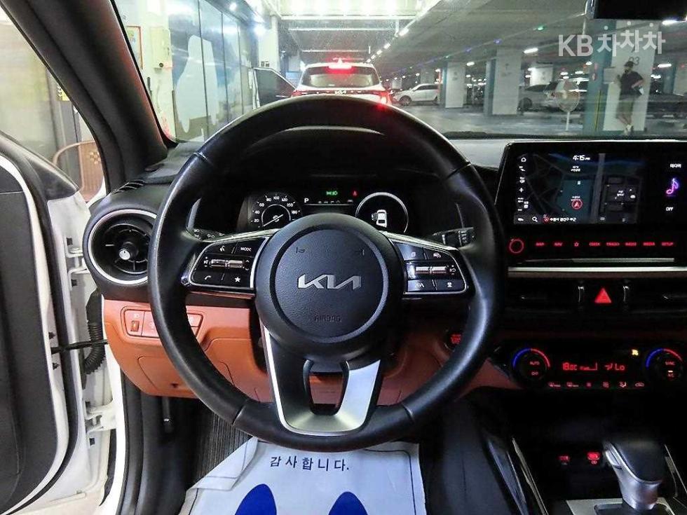 Kia K3 — miniaturë 8