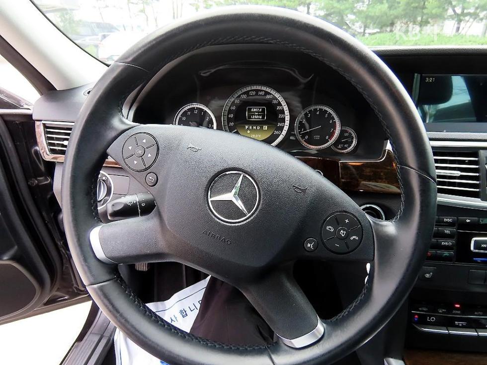 Mercedes-Benz E-klasse — miniaturë 8