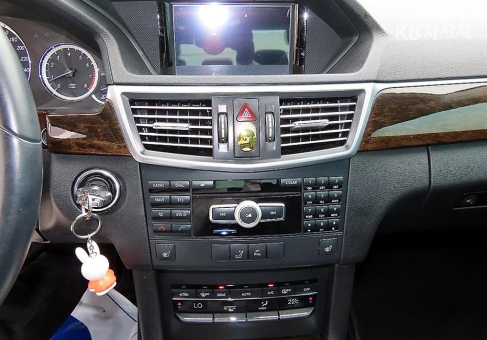 Mercedes-Benz E-klasse — miniaturë 13