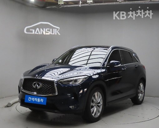 Infiniti QX ESSENTIAL — фото 2