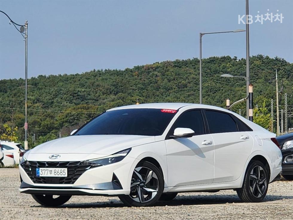 Hyundai Avante Smart — фото 1