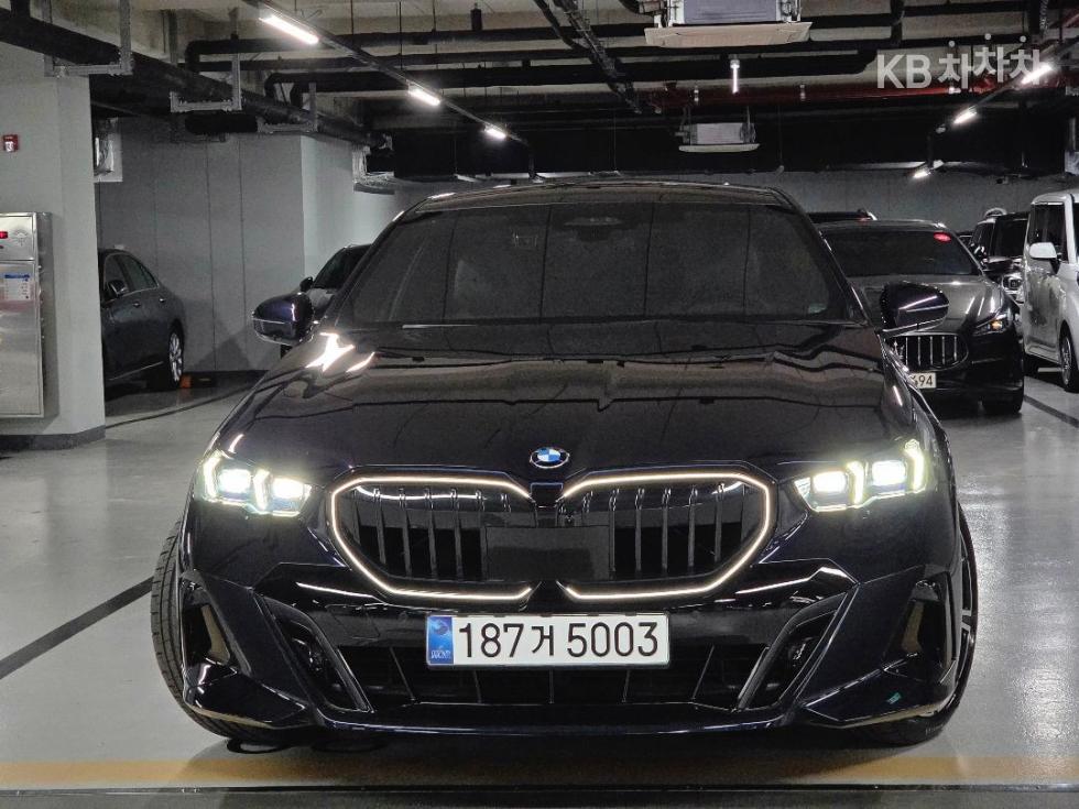 BMW 5 Series M Sport Pro SE — фото 2