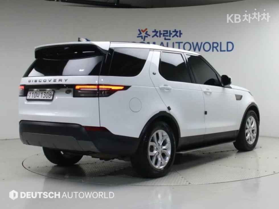 Land Rover Discovery SE — фото 2