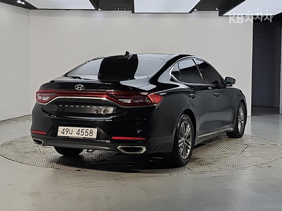 Hyundai Grandeur BASE MODEL — фото 4