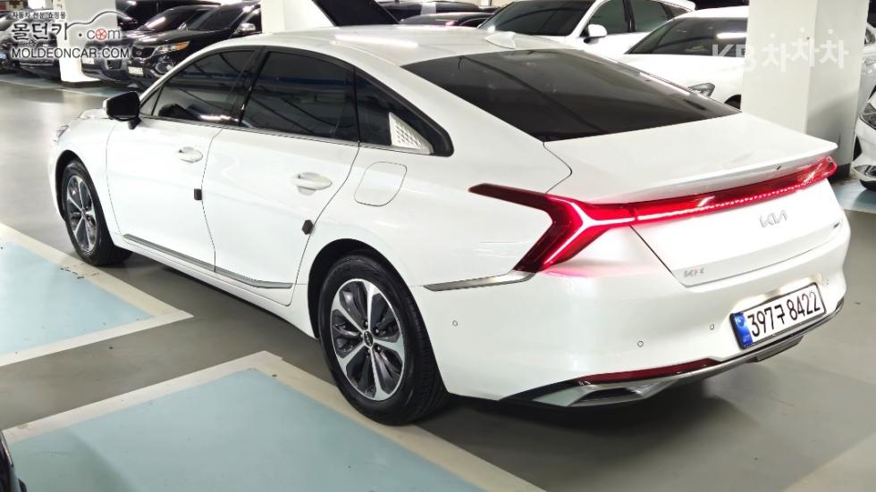 Kia K8 SIGNATURE — фото 4