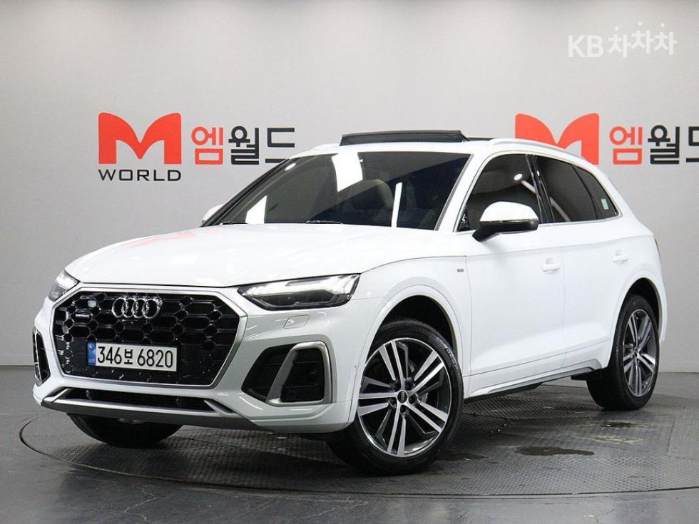 Audi Q5 Premium — фото 1