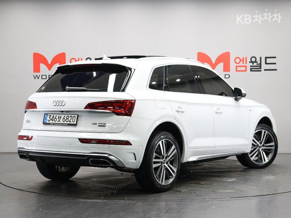 Audi Q5 Premium — фото 3