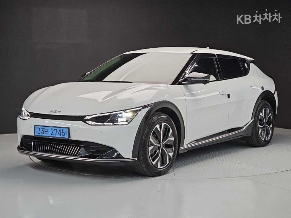 기아 EV6 2023년식 기아 EV6 롱 레인지 4WD 어스